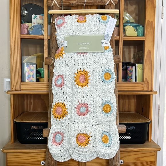 NEW Shabby Chic Granny Squares Chunky Crochet Afghan Floral Throw Blanket - Picture 7 of 8